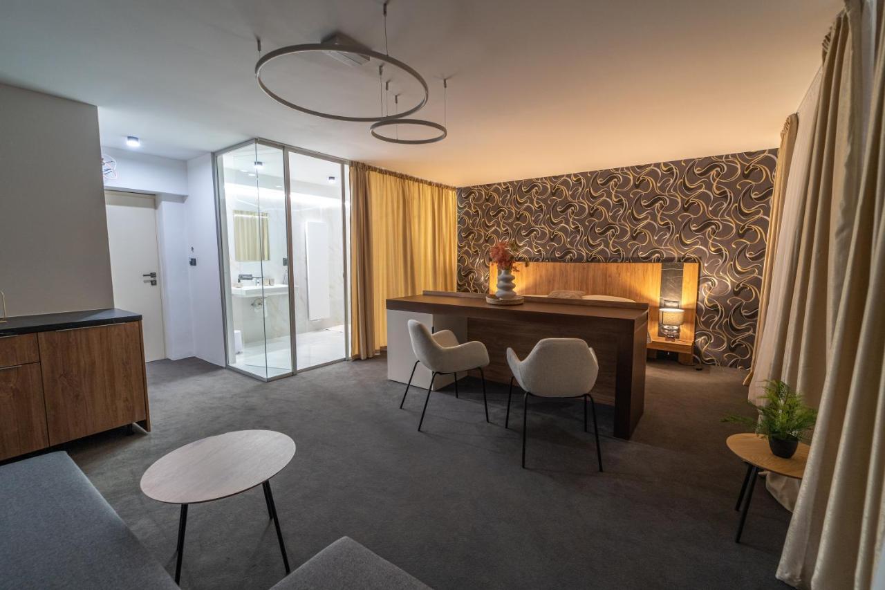 Hotel Zemplin تريبيشوف المظهر الخارجي الصورة